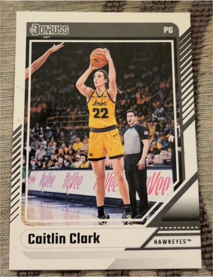 2024 Panini Donruss #5 Caitlin Clark — front