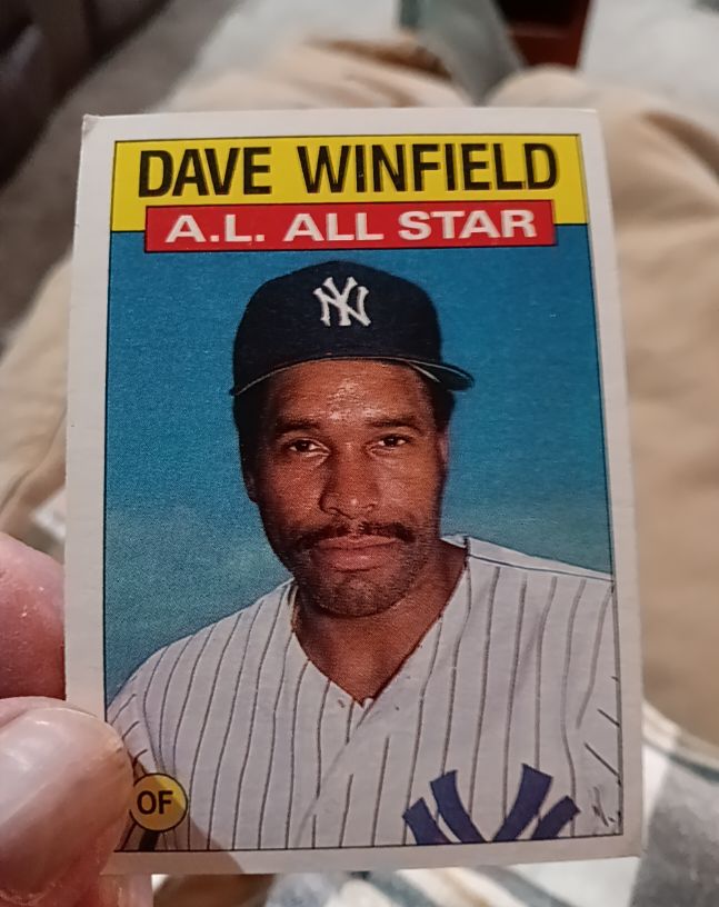 1986 Topps #717 Dave Winfield — front
