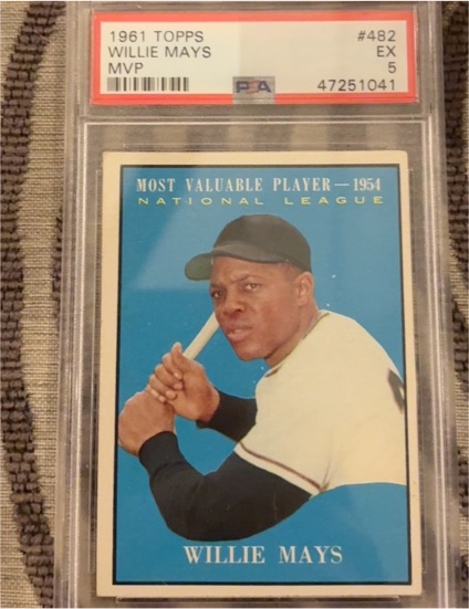 1961 Topps #482 Willie Mays MVP — front