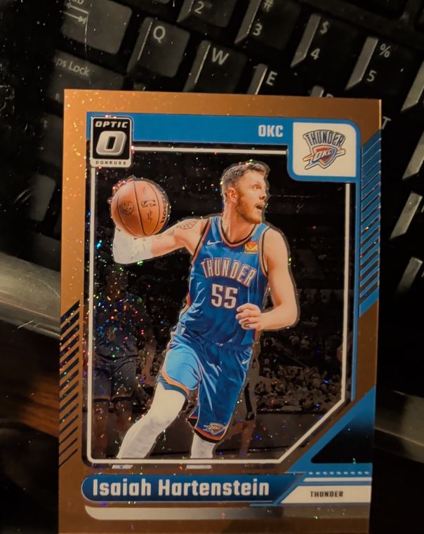 2024-25 Donruss Optic #114 Isaiah Hartenstein — front