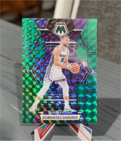 2022-23 Panini Mosaic #65 Domantas Sabonis — front