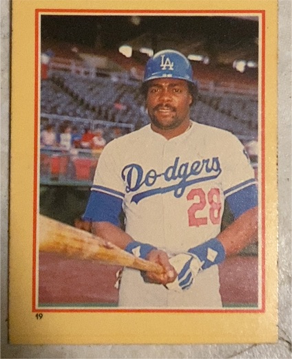 1974 Topps #19 Dusty Baker — front