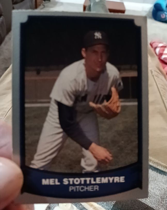 1988 Pacific Legends #22 Mel Stottlemyre — front