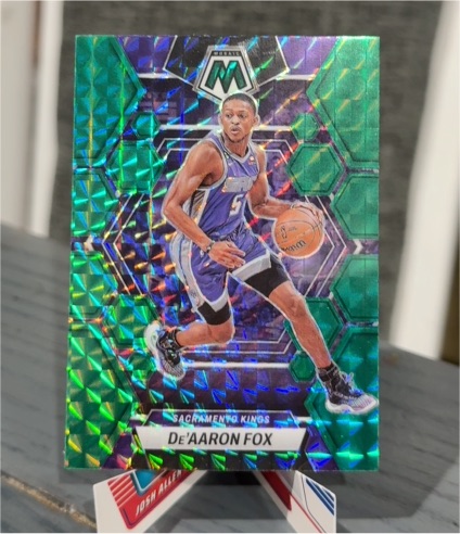 2022-23 Panini Mosaic #181 De'Aaron Fox — front