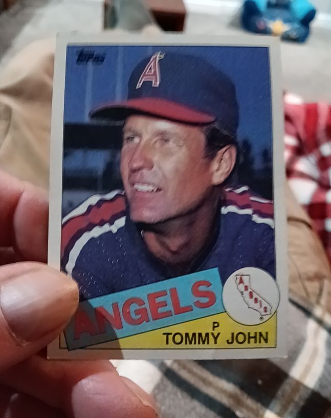 1985 Topps #179 Tommy John — front