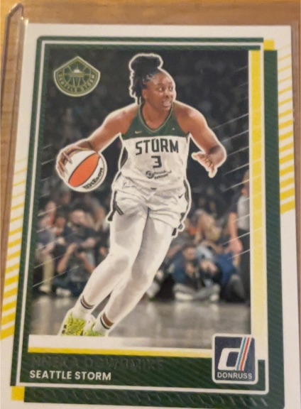 2025 Donruss WNBA #11 Nneka Ogwumike — front