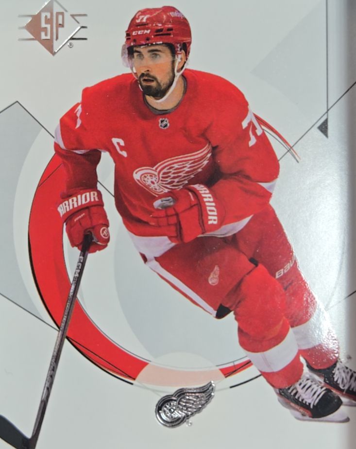 2024-25 Upper Deck SP #12 Dylan Larkin — front