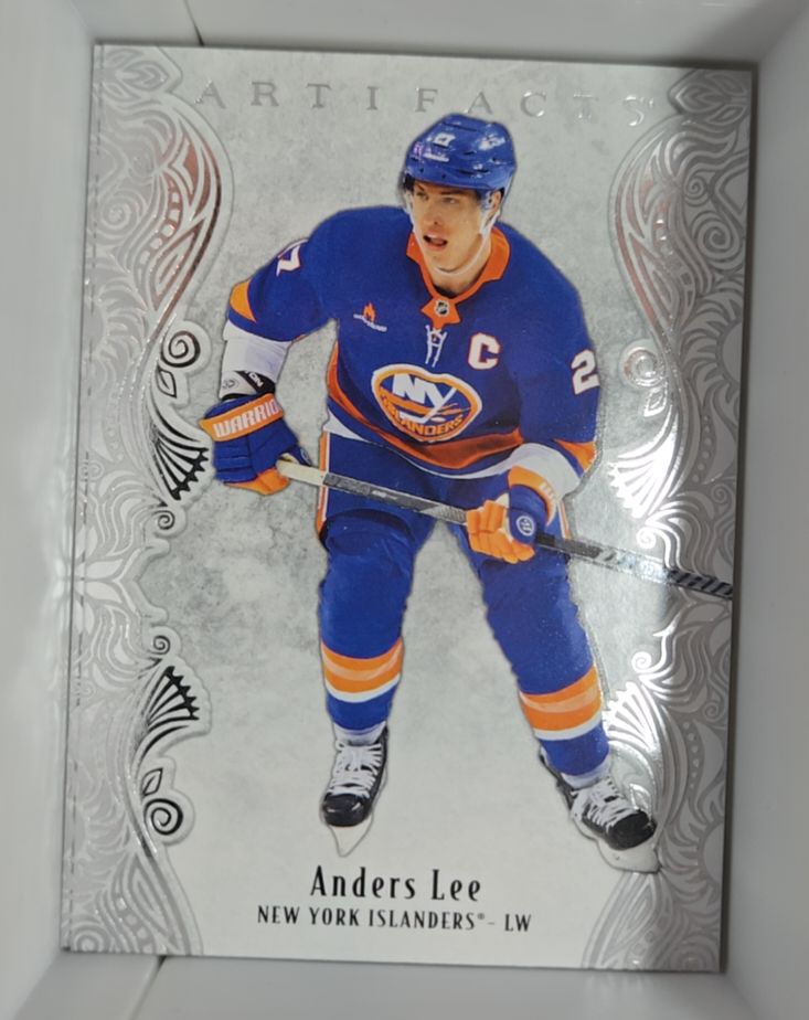 2025-26 Upper Deck Artifacts #18 Anders Lee — front