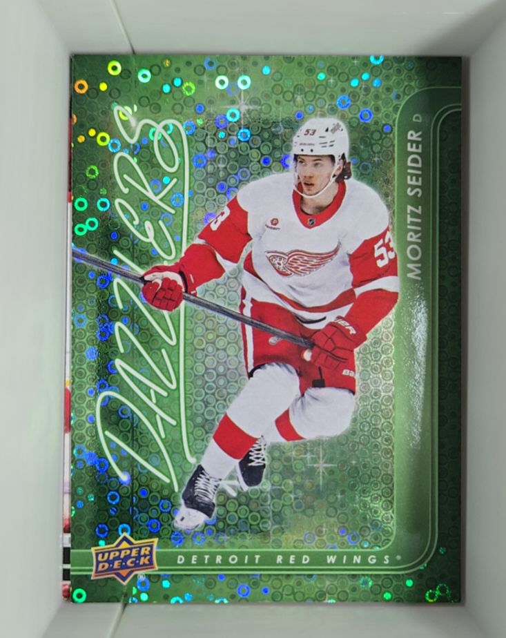 2024-25 Upper Deck Dazzlers #DZ-61 Moritz Seider — front
