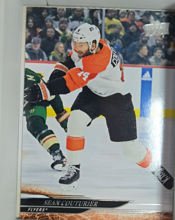 2024-25 Upper Deck #373 Sean Couturier — front