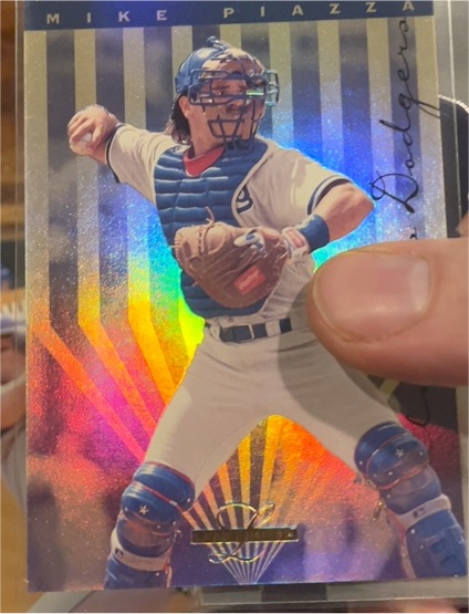 1995 Leaf Limited Gold #16 Mike Piazza — front