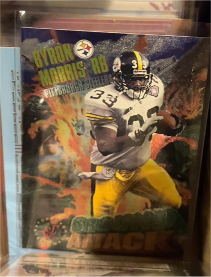 1995 Topps Stadium Club Ground Attack #G8 Byron Morris — front