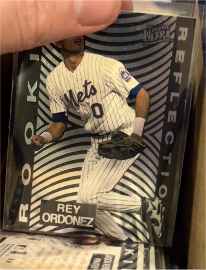 1997 Fleer Ultra Rookie Reflections #8 Rey Ordonez — front