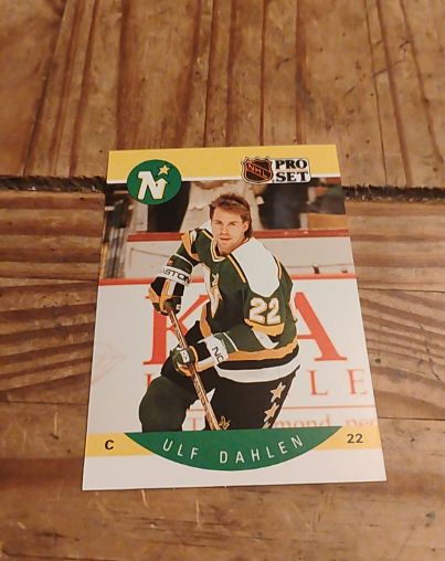 1990 Pro Set #136 Ulf Dahlen — front