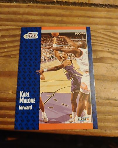 1991-92 Fleer #201 Karl Malone — front