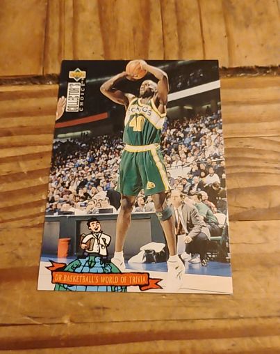 1994-95 Upper Deck Collector's Choice #404 Shawn Kemp — front