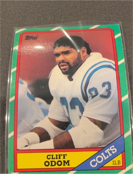 1986 Topps #324 Cliff Odom — front