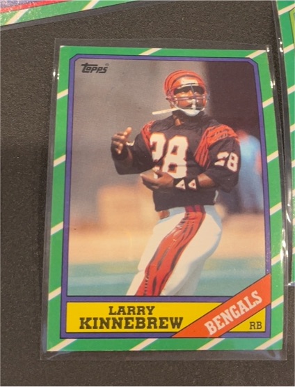 1986 Topps #257 Larry Kinnebrew — front