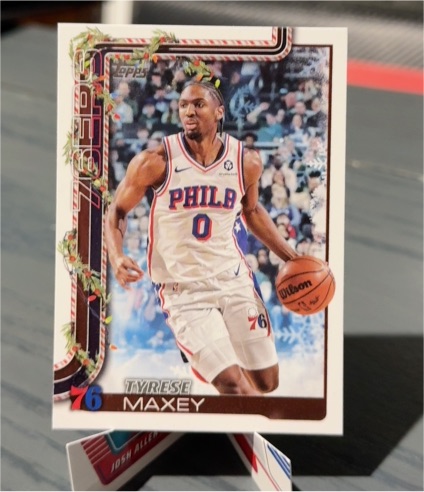 2025-26 Topps Holiday #H17 Tyrese Maxey — front