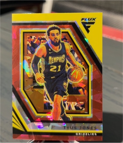 2022-23 Panini Flux #107 Tyus Jones — front