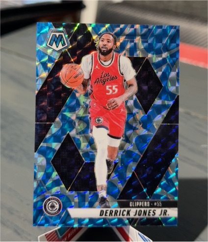 2024-25 Panini Mosaic #143 Derrick Jones Jr. — front