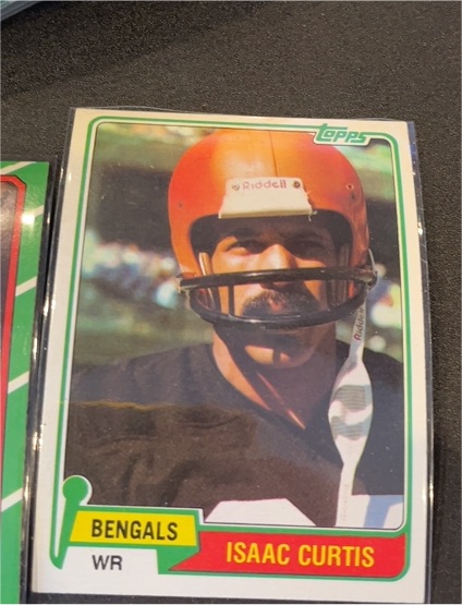 1981 Topps #305 Isaac Curtis — front