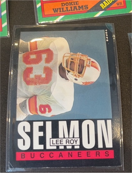 1985 Topps Football #175 Lee Roy Selmon — front