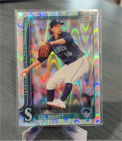 2025 Topps Chrome #11 Logan Gilbert — front