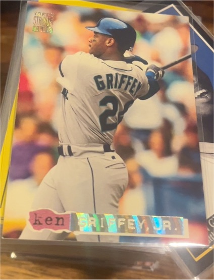 1994 Topps Stadium Club #85 Ken Griffey Jr. — front