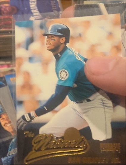 1996 Pinnacle The Naturals #134 Ken Griffey Jr. — front