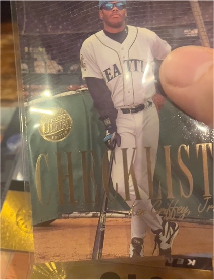 1996 Fleer Ultra #4 Ken Griffey Jr. Checklist Gold Medallion Parallel — front