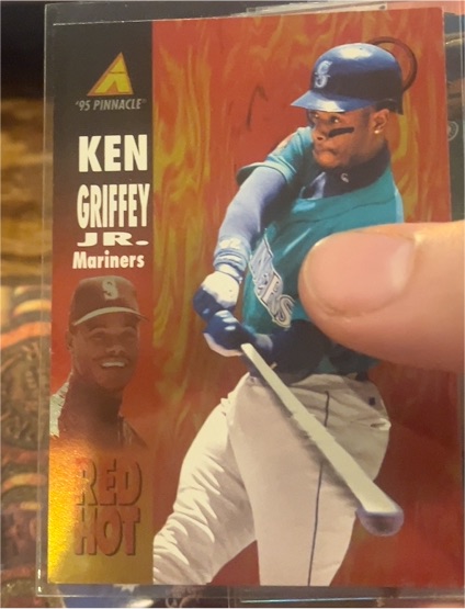 1995 Pinnacle Red Hot #RH2 Ken Griffey Jr. — front