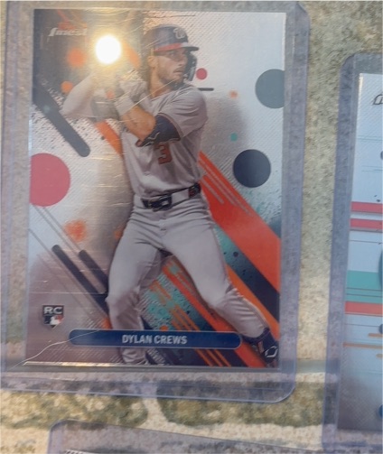 2025 Topps Finest #34 Dylan Crews — front