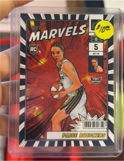 2025 Panini Donruss WNBA #23 Paige Bueckers Net Marvels Rookie — front