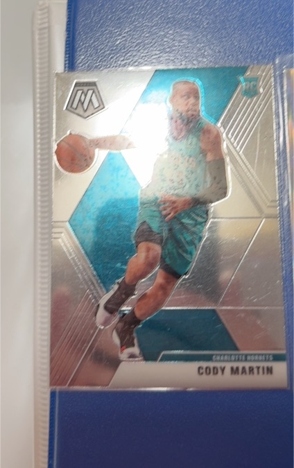2019-20 Panini Mosaic #32 Cody Martin — front
