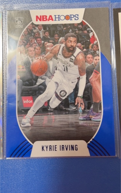 2020-21 Panini NBA Hoops #33 Kyrie Irving — front