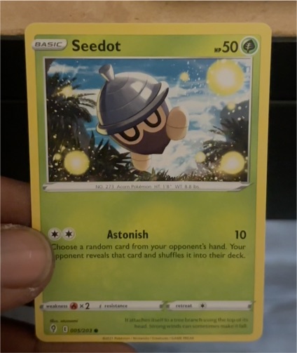 2021 Pokémon Evolving Skies #005 Seedot — front