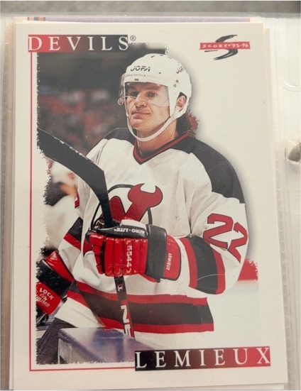 1995-96 Score #269 Claude Lemieux — front