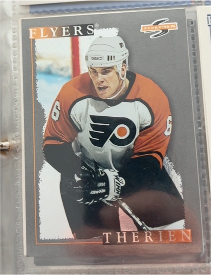 1995-96 Score #98 Chris Therien — front