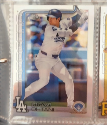 2025 Topps Chrome #1 Shohei Ohtani — front