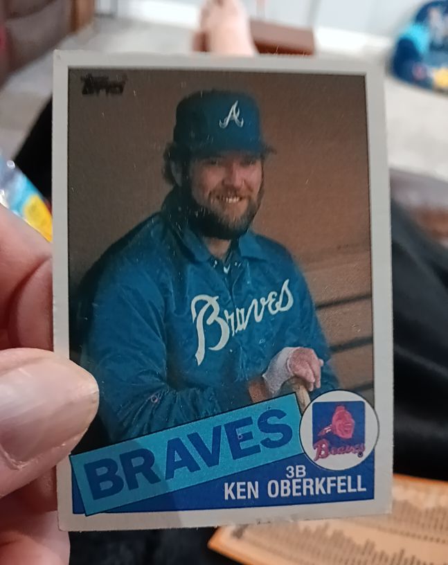 1985 Topps #569 Ken Oberkfell — front