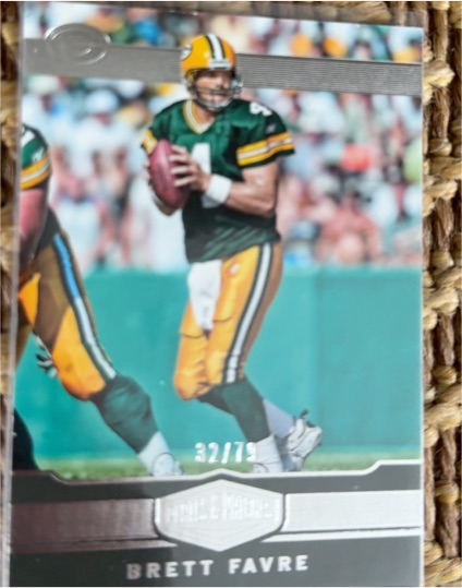 2020 Panini Select #32 Brett Favre — front