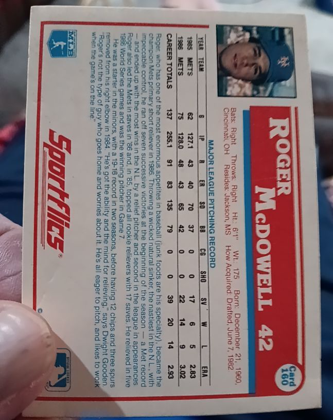 1987 Sportflics #42 Roger McDowell — front
