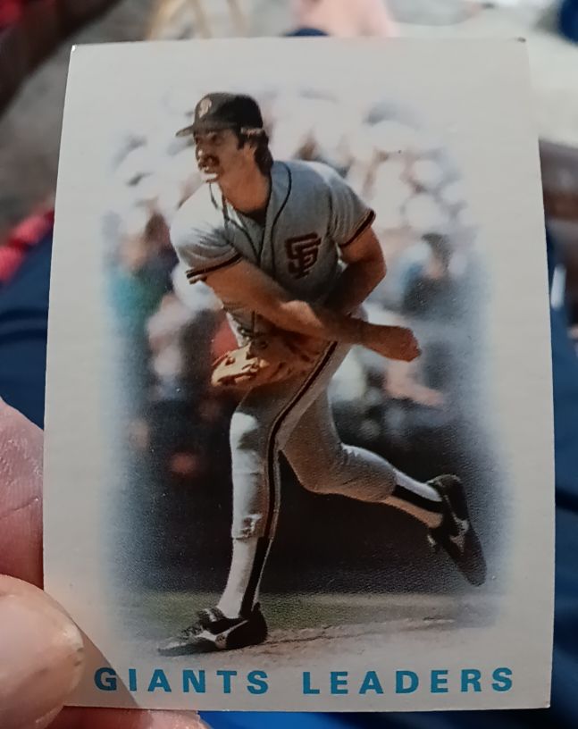 1986 Topps #516 Giants Leaders Greg Minton — front