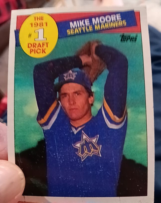 1985 Topps #279 Mike Moore Seattle Mariners — front