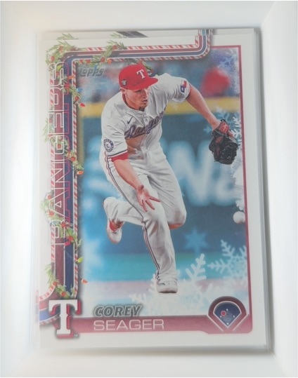 2025 Topps Holiday #H125 Corey Seager — front