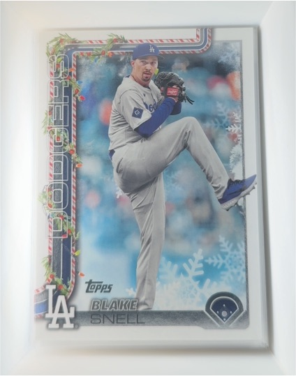 2025 Topps Holiday #H135 Blake Snell — front
