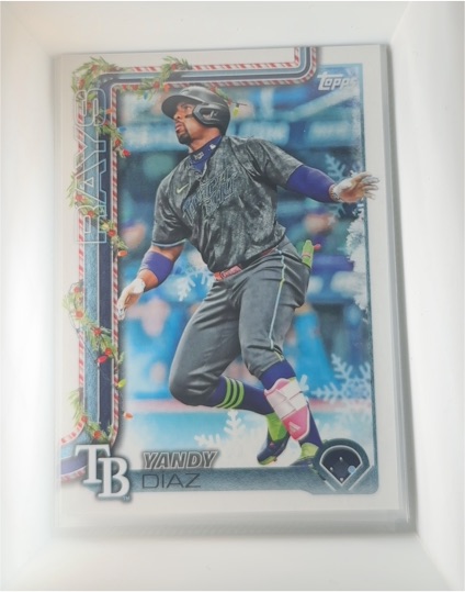2025 Topps Holiday #H20 Yandy Diaz — front