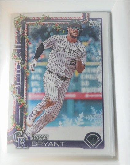 2025 Topps Holiday #H81 Kris Bryant — front