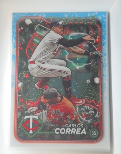 2024 Topps Holiday #H63 Carlos Correa — front